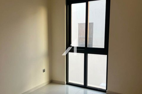 Villa til leie i Akoya, Dubai, Emiratene 3 soverom, 175 kvm Nr. 699260 - Foto 3