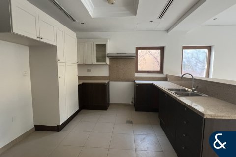 וילה להשכרה ב Al Furjan, Dubai, איחוד האמירויות 3 חדרי שינה, 600 מ"ר, מספר 668430 - תמונה 6