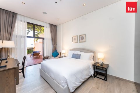 Apartman u gradu Palm Jumeirah, Dubai, UAE 1 spavaća soba, 144.9 m2 Br. 679886 - Slika 2