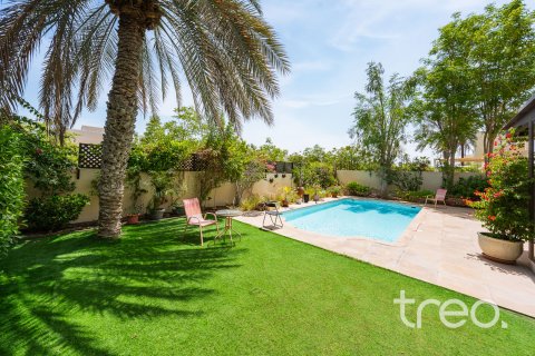 וילה להשכרה ב Meadows, Dubai, איחוד האמירויות  4 חדרי שינה, 332.41 מ"ר, מספר 755473 - תמונה 19