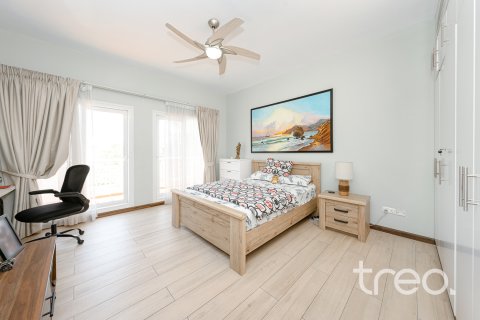 וילה להשכרה ב Meadows, Dubai, איחוד האמירויות  4 חדרי שינה, 332.41 מ"ר, מספר 755473 - תמונה 17