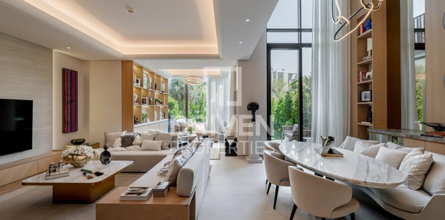 וילה ב Jumeirah, Dubai, איחוד האמירויות 3 חדרי שינה, 552 מ"ר מספר 682613