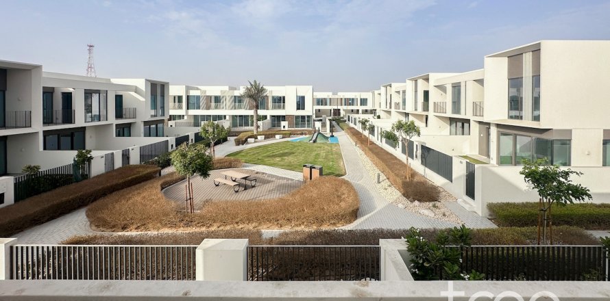 Maison de ville à The Valley, Dubai, EAU: 4 chambres, 257.43 m2 № 755519