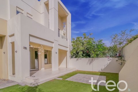 Villa in Reem, Dubai, UAE 4 bedrooms, 237 sq.m. № 755516 - photo 14