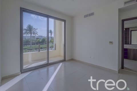 Villa in Reem, Dubai, UAE 4 bedrooms, 237 sq.m. № 755516 - photo 8