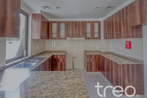 Villa in Reem, Dubai, UAE 4 bedrooms, 237 sq.m. № 755516 - photo 4