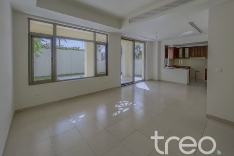 Villa in Reem, Dubai, UAE 4 bedrooms, 237 sq.m. № 755516 - photo 2
