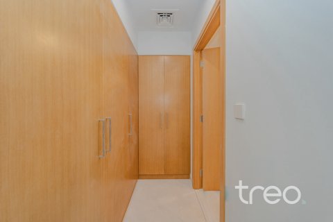 Huvila Dubai Land, Dubai, Arabiemiraatit 3 makuuhuonetta, 181.35 m2 № 755522 - kuva 13