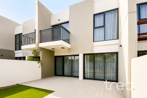 Villa in Dubai Land, Dubai, VAE 3 slaapkamers, 181.35 vr.m. nr 755522