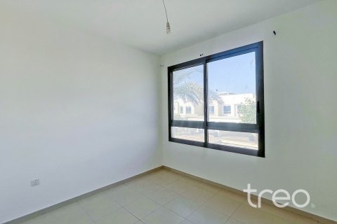 Townhouse in Town Square, Dubai, UAE 4 bedrooms, 224.83 sq.m. № 755518 - photo 12