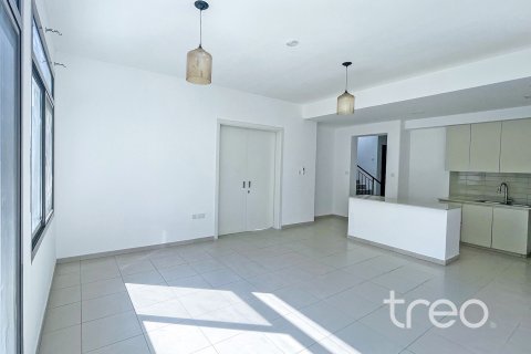 Townhouse in Town Square, Dubai, UAE 4 bedrooms, 224.83 sq.m. № 755518 - photo 2