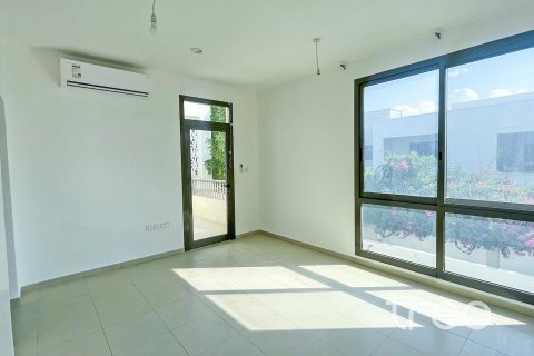 Townhouse in Town Square, Dubai, UAE 4 bedrooms, 224.83 sq.m. № 755518 - photo 15