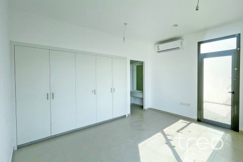 Townhouse in Town Square, Dubai, UAE 4 bedrooms, 224.83 sq.m. № 755518 - photo 6