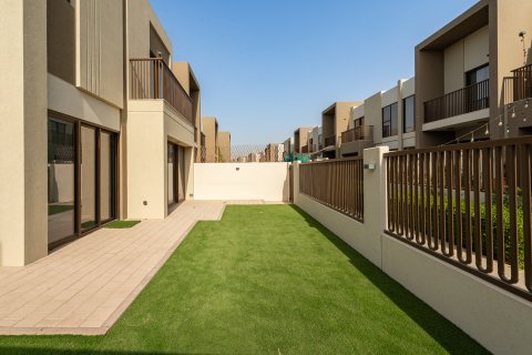 Radový dom v Dubai Land, SAE 4 spálne, 252.58 m2 č. 748588 - Fotografia 18