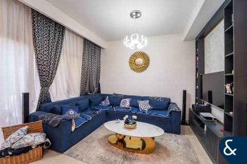 Řadový dům v Jumeirah Golf Estates, Dubai, SAE 2 ložnice, 134 m² Č.: 667808 - fotografie 3