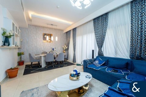 Řadový dům v Jumeirah Golf Estates, Dubai, SAE 2 ložnice, 134 m² Č.: 667808 - fotografie 2