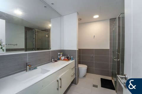 Řadový dům v Jumeirah Golf Estates, Dubai, SAE 2 ložnice, 134 m² Č.: 667808 - fotografie 9