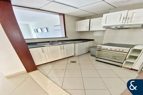 Apartman u gradu Jumeirah Lake Towers, Dubai, UAE 2 spavaće sobe, 87 m2 Br. 667810 - Slika 5