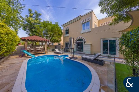 Vila u gradu Dubai Sports City, Dubai, UAE 5 spavaće sobe, 402 m2 Br. 667809 - Slika 20