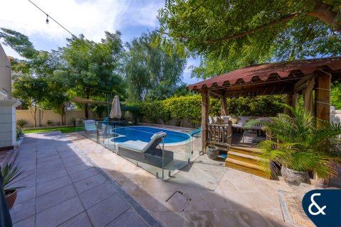 Vila u gradu Dubai Sports City, Dubai, UAE 5 spavaće sobe, 402 m2 Br. 667809 - Slika 22