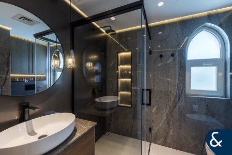 Vila u gradu Dubai Sports City, Dubai, UAE 5 spavaće sobe, 402 m2 Br. 667809 - Slika 13