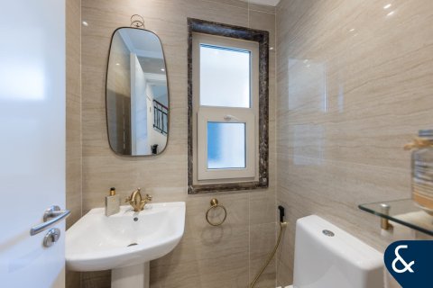 Vila u gradu Dubai Sports City, Dubai, UAE 5 spavaće sobe, 402 m2 Br. 667809 - Slika 19