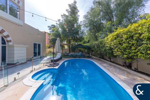 Vila u gradu Dubai Sports City, Dubai, UAE 5 spavaće sobe, 402 m2 Br. 667809 - Slika 23