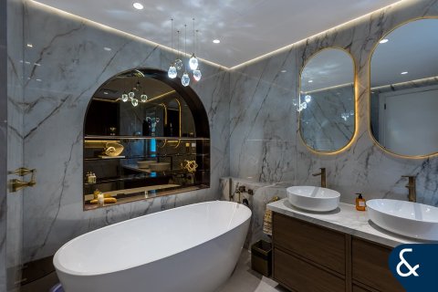 Vila u gradu Dubai Sports City, Dubai, UAE 5 spavaće sobe, 402 m2 Br. 667809 - Slika 11