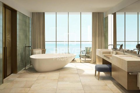 Villa in Jumeirah, Dubai, UAE 5 bedrooms, 1299 sq.m. № 652996 - photo 10