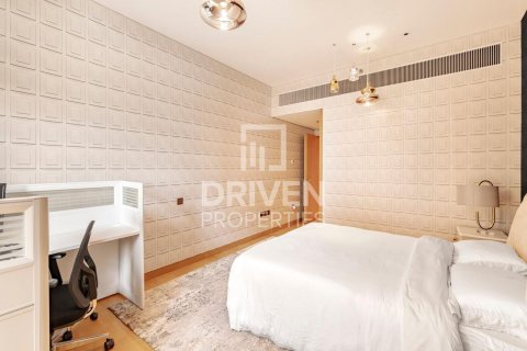 Huoneisto Jumeirah, Dubai, Arabiemiraatit 3 makuuhuonetta, 251 m2 № 653027 - kuva 3