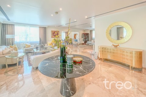 Villa zur Miete in Jumeirah Park, Dubai, VAE 4 Schlafzimmer, 762.36 m2 Nr. 733449 - Foto 6