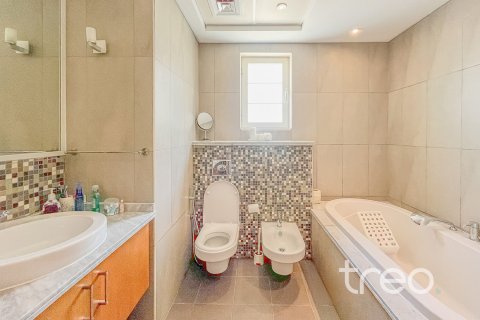 Villa zur Miete in Jumeirah Park, Dubai, VAE 4 Schlafzimmer, 762.36 m2 Nr. 733449 - Foto 10