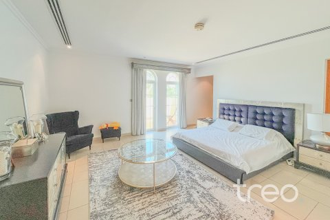 Villa zur Miete in Jumeirah Park, Dubai, VAE 4 Schlafzimmer, 762.36 m2 Nr. 733449 - Foto 11