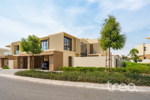 Villa sa Dubai, UAE 5 silid-tulugan, 441.29 sq.m. № 733451 - larawan 1