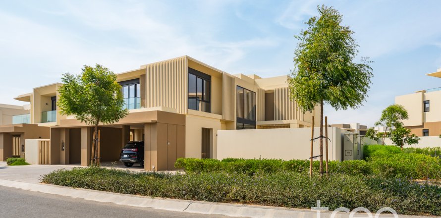 Villa sa Dubai, UAE 5 silid-tulugan, 441.29 sq.m. № 733451