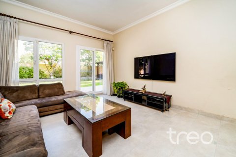 Villa Meadows, Dubaijā, AAE 5 istabas, 540.05 m2 Nr. 733450 - attēls 2
