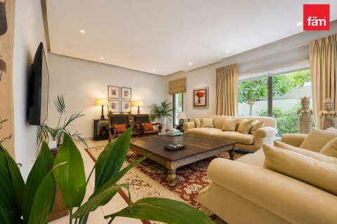 Villa itt: Al Furjan, Dubai, EAE, 6 hálószoba, 610.6 m², azonosító: 758164 - fénykép 2
