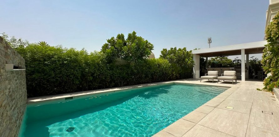 Villa à Al Furjan, Dubai, EAU: 6 chambres, 610.6 m2 № 758164