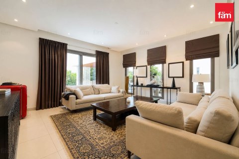 Villa itt: Al Furjan, Dubai, EAE, 6 hálószoba, 610.6 m², azonosító: 758164 - fénykép 3