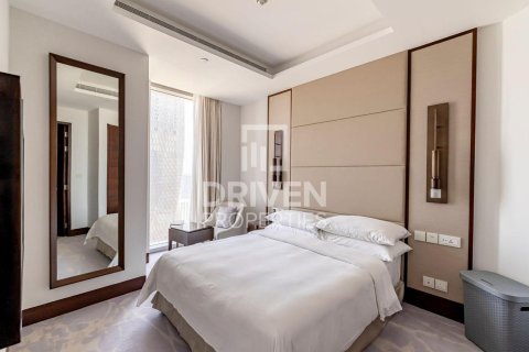 Apartment til leje i Downtown Dubai (Downtown Burj Dubai), Dubai, UAE 3 soveværelser, 187.57 kvm № 745567 - foto 8