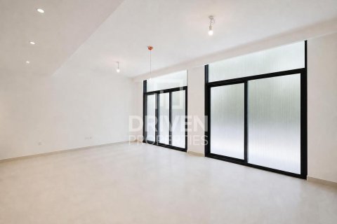 Villa en Mudon, Dubai, EAU 3 dormitorios, 168.06 m² № 745568