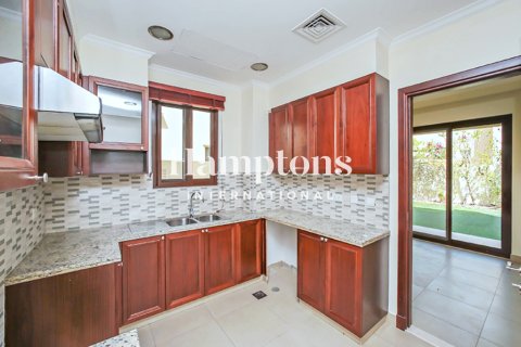 Villa itt: Arabian Ranches 2, Dubai, EAE, 5 hálószoba, 360.46364000 m², azonosító: 652503 - fénykép 14