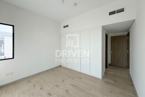 Vila di Al Furjan, Dubai, UAE 5 bilik tidur, 413.42 meter persegi № 746351 - foto 6