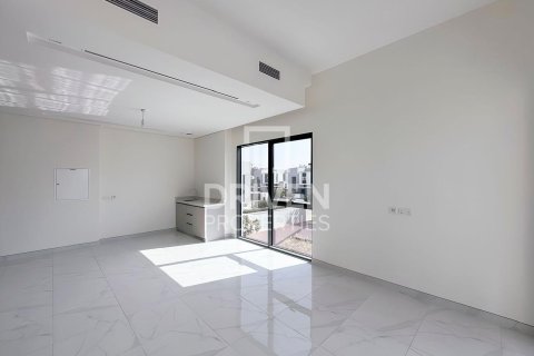 Vila di Al Furjan, Dubai, UAE 5 bilik tidur, 413.42 meter persegi № 746351 - foto 9
