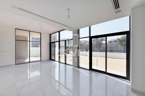 Vila di Al Furjan, Dubai, UAE 5 bilik tidur, 413.42 meter persegi № 746351 - foto 5