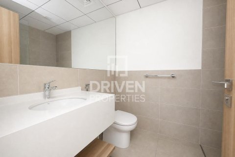 Apartment sa Business Bay, Dubai, UAE 2 silid-tulugan, 102.19 sq.m. № 746353 - larawan 19
