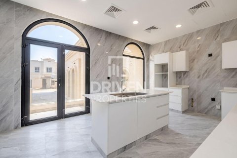 Al Khawaneej, Dubai, संयुक्त अरब अमीरात में विला, 5 बेडरूम, 767.66 वर्ग मीटर, संख्या 746352 - फ़ोटो 5