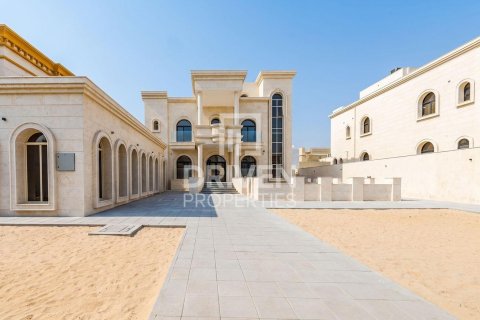 Βίλα σε Al Khawaneej, Dubai, ΗΑΕ 5 υπνοδωμάτια, 767.66 τ.μ. Αρ. 746352