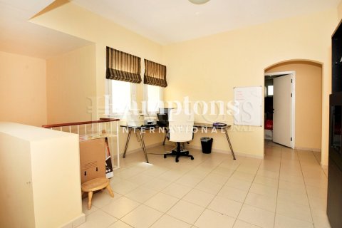Willa do wynajęcia w Meadows, Dubai, ZEA 4 sypialnie, 1216.46909491 mkw., nr 739957 - zdjęcie 2