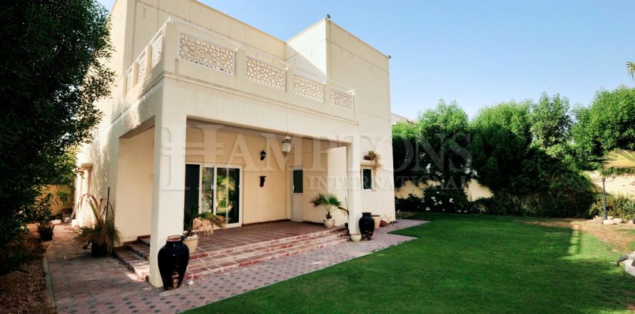 Willa w Meadows, Dubai, ZEA 4 sypialnie, 1216.47 mkw. nr 739957